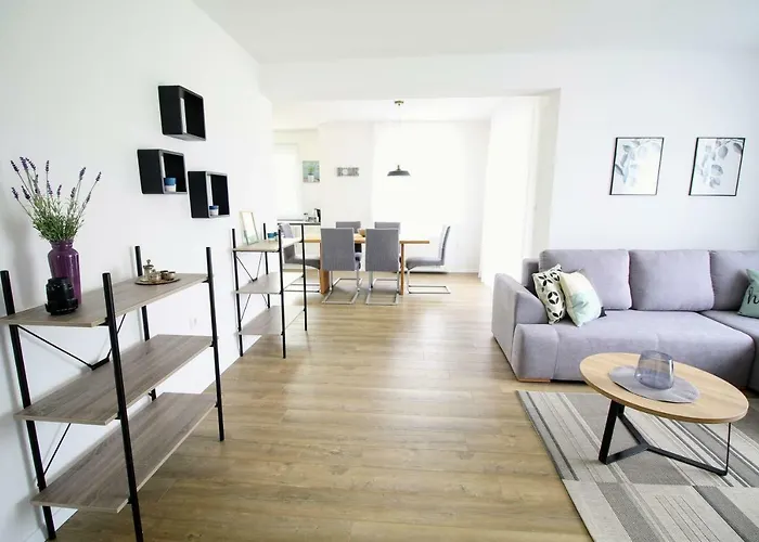 Residences By Zec