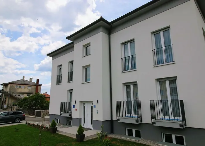 Residences By Zec
