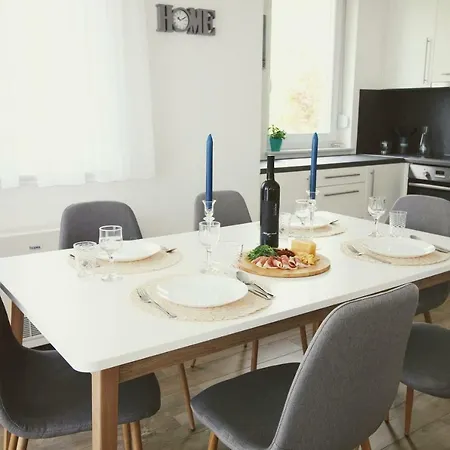 Residences By Zec Apartmán *