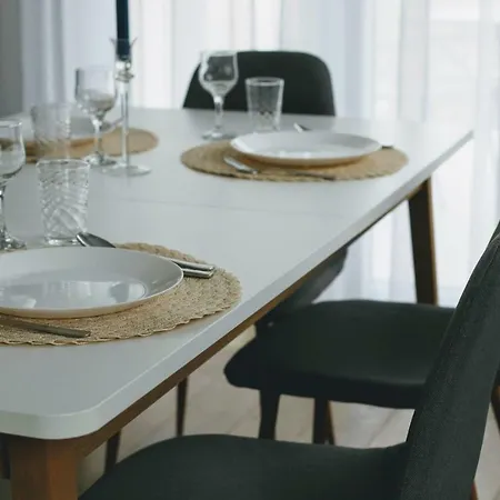 Residences By Zec
