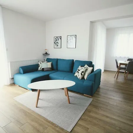 Residences By Zec