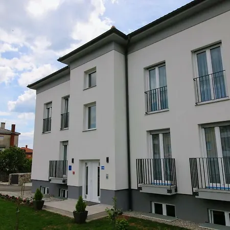 Residences By Zec