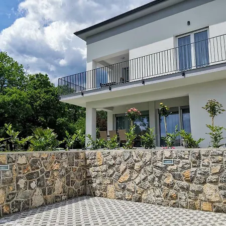 Residences By Zec *