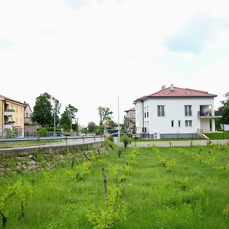 Apartmán Residences By Zec